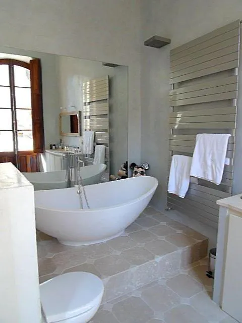 Luxury Two Bedroom Apartment In Apt, The Heart Of The Luberon France